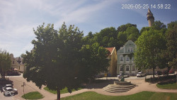 Náměstí, Hrad a Trůba