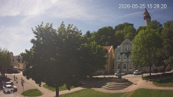 Náměstí, Hrad a Trůba