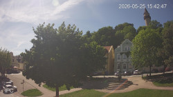 Náměstí, Hrad a Trůba