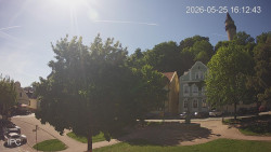 Náměstí, Hrad a Trůba