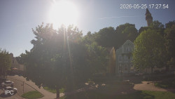 Náměstí, Hrad a Trůba