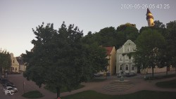 Náměstí, Hrad a Trůba