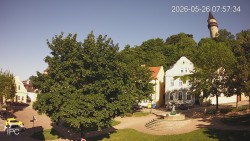Náměstí, Hrad a Trůba