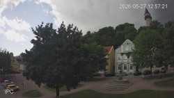 Náměstí, Hrad a Trůba
