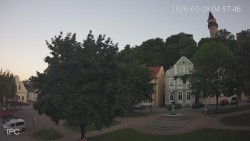 Náměstí, Hrad a Trůba