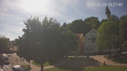 Náměstí, Hrad a Trůba