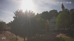 Náměstí, Hrad a Trůba