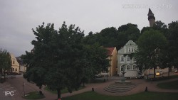 Náměstí, Hrad a Trůba