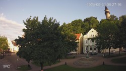 Náměstí, Hrad a Trůba