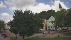 Náměstí, Hrad a Trůba