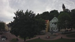 Náměstí, Hrad a Trůba
