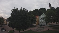 Náměstí, Hrad a Trůba