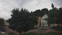 Náměstí, Hrad a Trůba