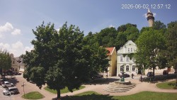 Náměstí, Hrad a Trůba