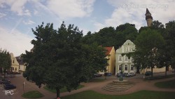 Náměstí, Hrad a Trůba