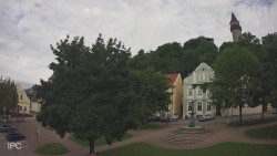 Náměstí, Hrad a Trůba