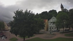 Náměstí, Hrad a Trůba
