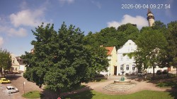 Náměstí, Hrad a Trůba