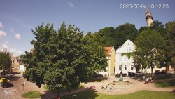 Náměstí, Hrad a Trůba