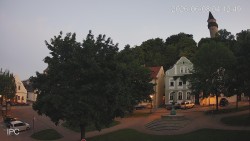 Náměstí, Hrad a Trůba