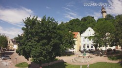 Náměstí, Hrad a Trůba