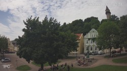 Náměstí, Hrad a Trůba