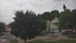 Náměstí, Hrad a Trůba