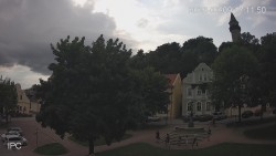 Náměstí, Hrad a Trůba