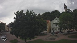 Náměstí, Hrad a Trůba