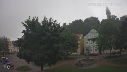 Náměstí, Hrad a Trůba