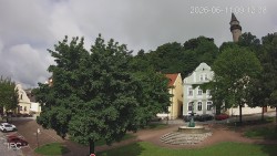 Náměstí, Hrad a Trůba