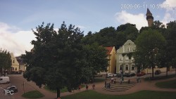 Náměstí, Hrad a Trůba