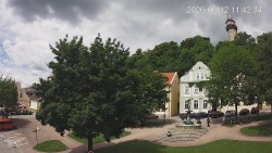 Náměstí, Hrad a Trůba