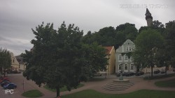 Náměstí, Hrad a Trůba