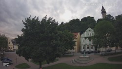 Náměstí, Hrad a Trůba