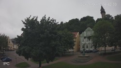 Náměstí, Hrad a Trůba