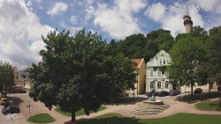 Náměstí, Hrad a Trůba