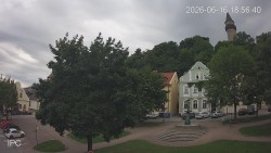 Náměstí, Hrad a Trůba