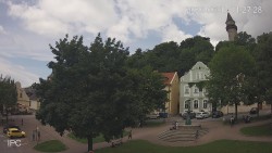 Náměstí, Hrad a Trůba