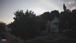 Náměstí, Hrad a Trůba