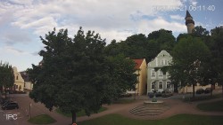 Náměstí, Hrad a Trůba