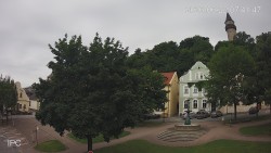 Náměstí, Hrad a Trůba