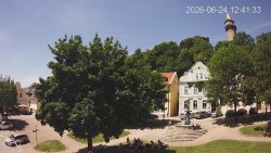 Náměstí, Hrad a Trůba