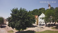 Náměstí, Hrad a Trůba