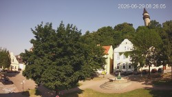 Náměstí, Hrad a Trůba