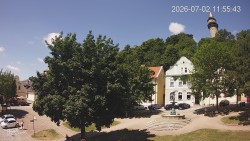 Náměstí, Hrad a Trůba