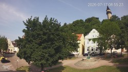 Náměstí, Hrad a Trůba