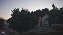 Náměstí, Hrad a Trůba