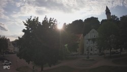 Náměstí, Hrad a Trůba
