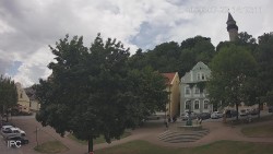 Náměstí, Hrad a Trůba